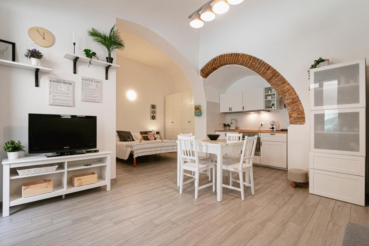 Zefiro21 Tiny House Apartment Termoli Ngoại thất bức ảnh