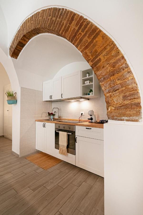 Zefiro21 Tiny House Apartment Termoli Ngoại thất bức ảnh